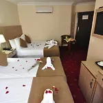 Hotel Buyuk Sahinler 4*