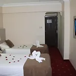 بيوك شاهينلر 4*